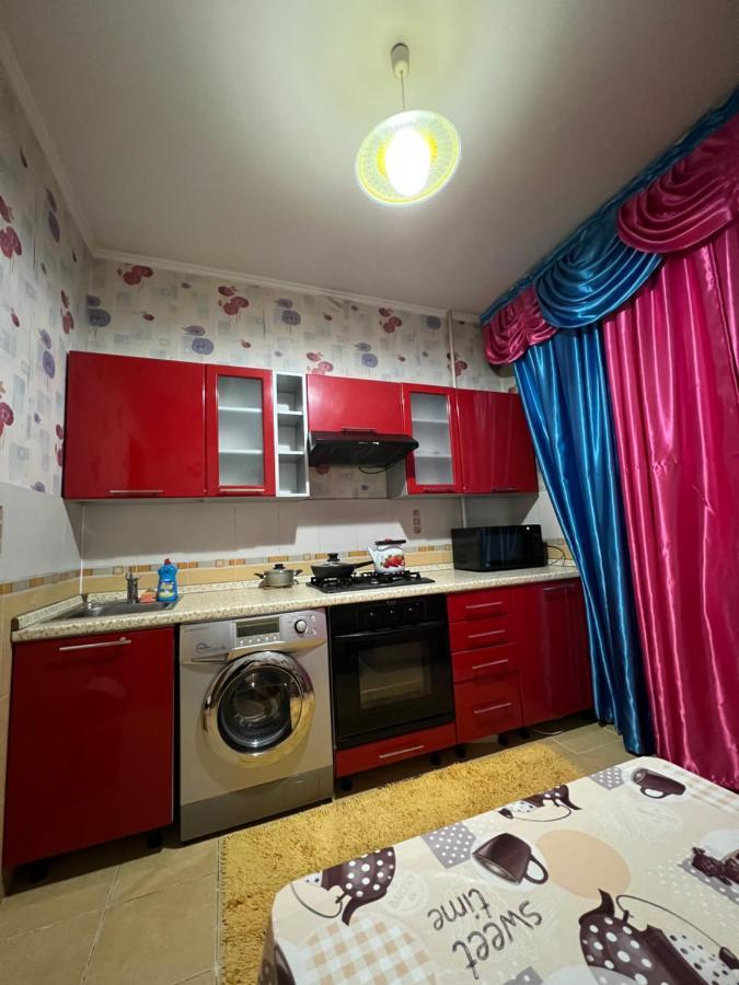 Appartement Не Дорого Квартира Ауэзова11 à Almaty Extérieur photo